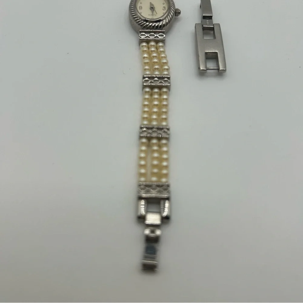 Avon VTG Faux Pearl Band Women's Silver Tone Oval Watch - With New Battery